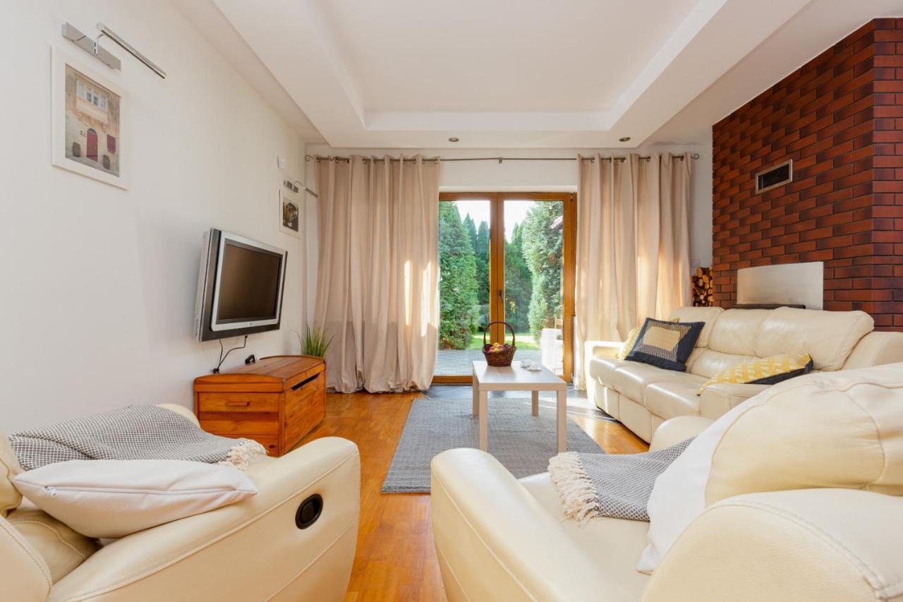 Holiday House Cinema Experience Warsaw Michalowice By Renters Villa Eksteriør bilde